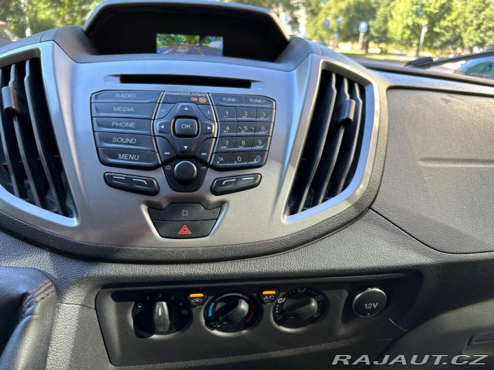 Ford Transit Courier 2.0EcoBlue 96kw 9-Míst 2017