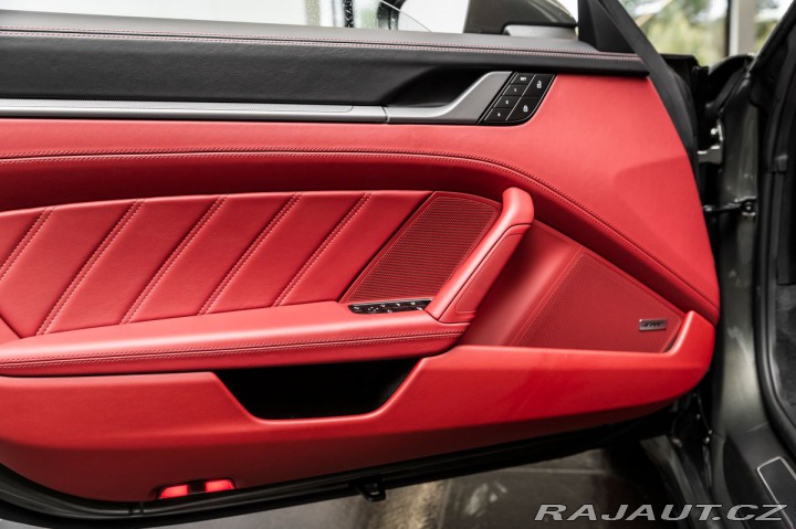 Porsche 911 (992) Carrera 4S Cabriole 2023