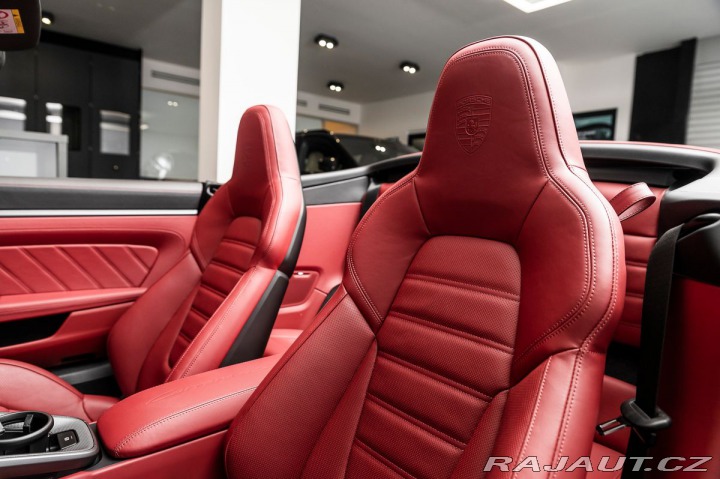 Porsche 911 (992) Carrera 4S Cabriole 2023