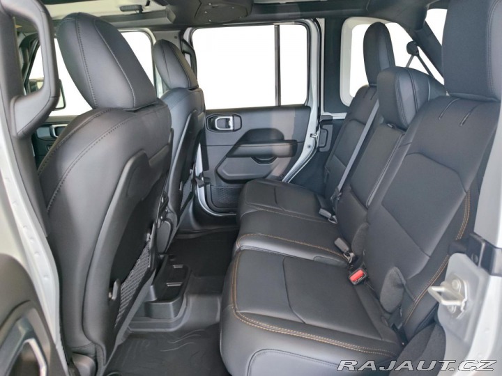 Jeep Wrangler Sahara 2.0 Turbo 4WD 2024