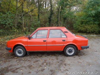 Škoda 105  1989