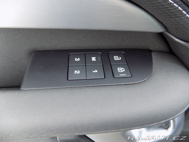 Land Rover Discovery D300R-Dynamic S/7Míst/Ful 2021