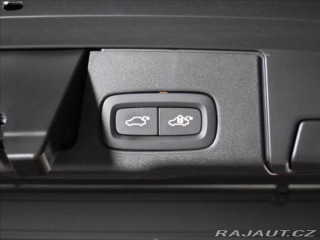Volvo XC60 2,0 B4 FWD Bezklíč,BLIS 2022