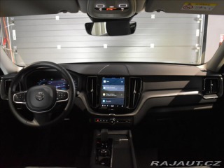 Volvo XC60 2,0 B4 FWD Bezklíč,BLIS 2022