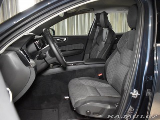 Volvo XC60 2,0 B4 FWD Bezklíč,BLIS 2022