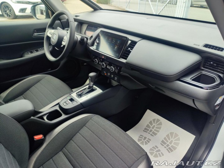 Honda Jazz CROSSTAR 1.5eHEV 122k MR2 2025