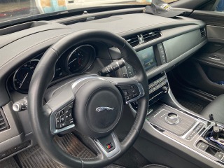 Jaguar XF JB 2016