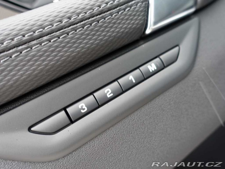 Land Rover Discovery Sport 1,5 R-Dyn. SE P300e *SLEV 2024