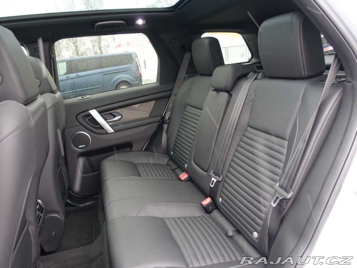 Land Rover Discovery Sport 1,5 R-Dynamic SE P300e 2024