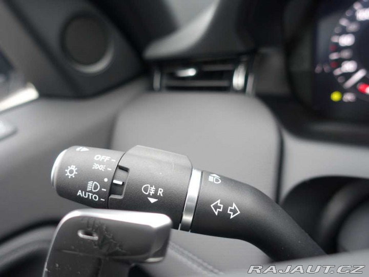 Land Rover Discovery Sport 1,5 R-Dynamic SE P300e 2024