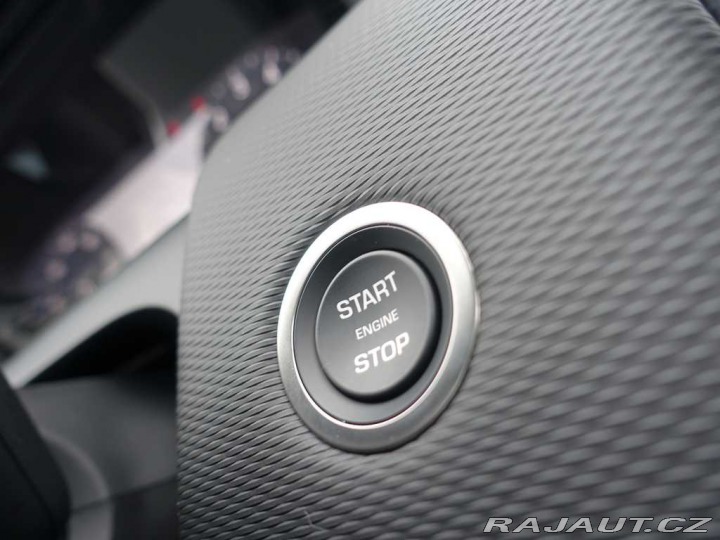 Land Rover Discovery Sport 1,5 R-Dynamic SE P300e 2024
