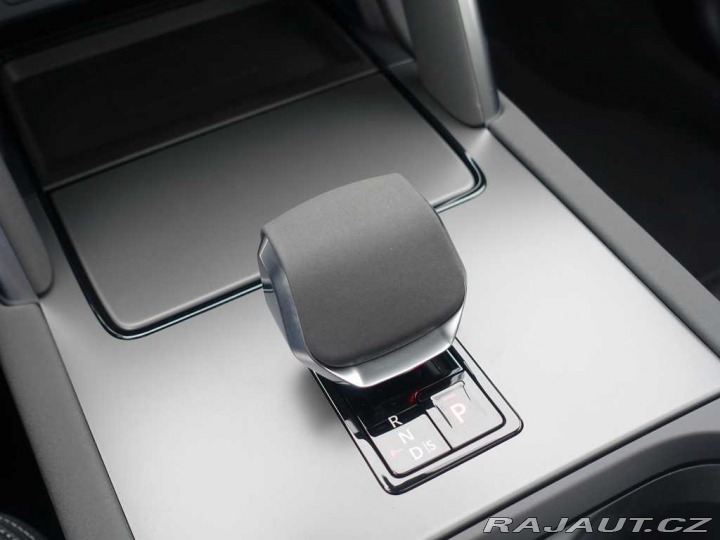 Land Rover Discovery Sport 1,5 P300e *BLACK FRIDAY* 2024