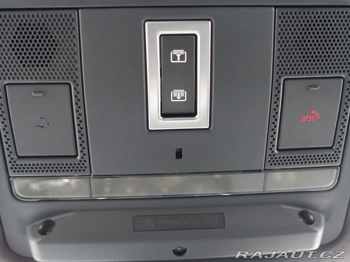 Land Rover Discovery Sport 1,5 P300e *BLACK FRIDAY* 2024