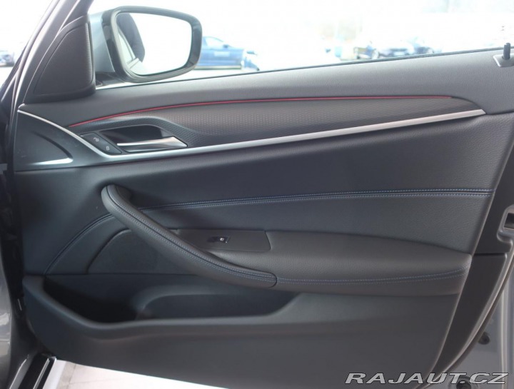 BMW 5 530d xDrive Touring M Spo 2022