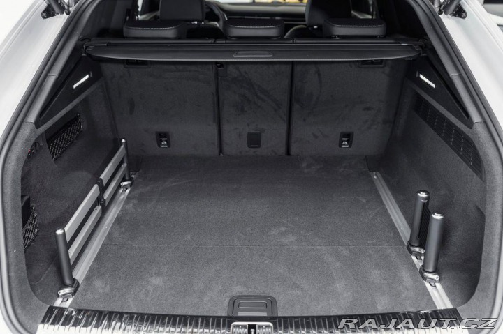 Audi Q8 55 TFSI quattro S line/4z 1800