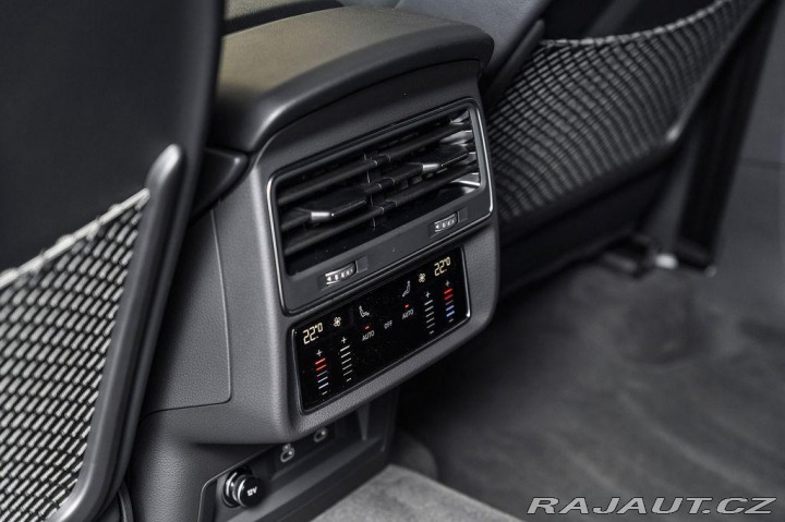 Audi Q8 55 TFSI quattro S line/4z 1800