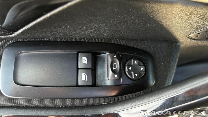 Peugeot 208 1.2i 60kW*PureTech*Servis 2014