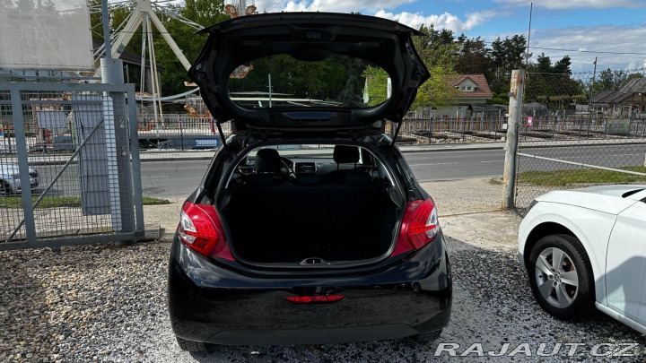 Peugeot 208 1.2i 60kW*PureTech*Servis 2014