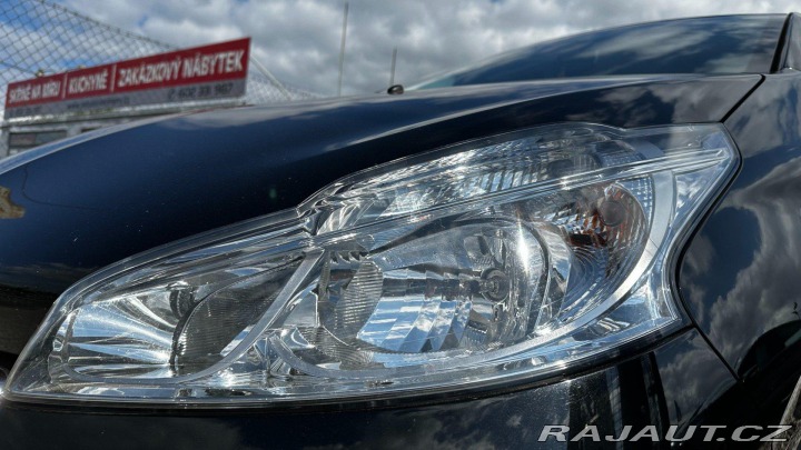 Peugeot 208 1.2i 60kW*PureTech*Servis 2014