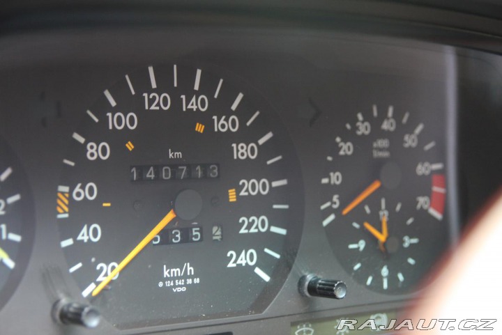 Mercedes-Benz 124 300 CE 1987