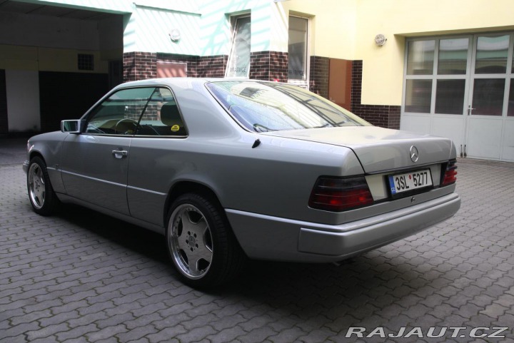 Mercedes-Benz 124 300 CE 1987