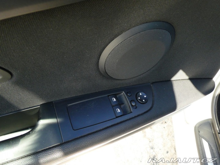 BMW 3 320i 125kW REZERVOVANO 2007