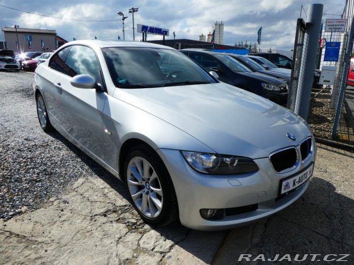 BMW 3 320i 125kW REZERVOVANO 2007
