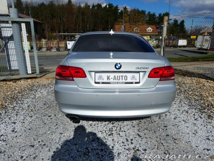 BMW 3 320i 125kW REZERVOVANO 2007