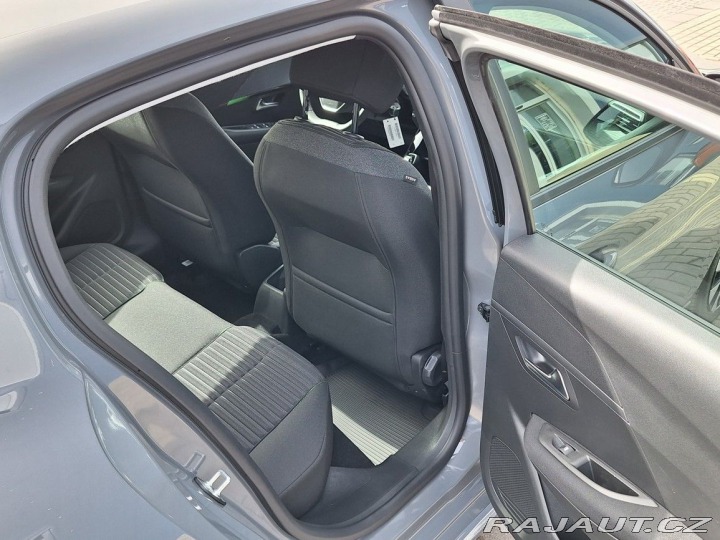 Peugeot 208 ALLURE PureTech 100 MAN6 2025