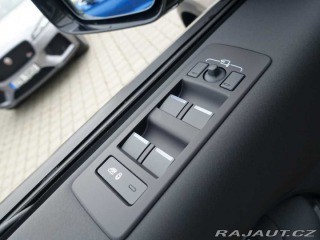 Land Rover Discovery 5 3,0 S D250 4x4 automat 2025