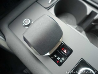 Land Rover Discovery 5 3,0 S D250 4x4 automat 2025