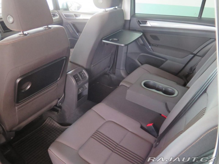Volkswagen Golf Sportsvan 1.4TSI,DSG,navi,kamera,vý 2016