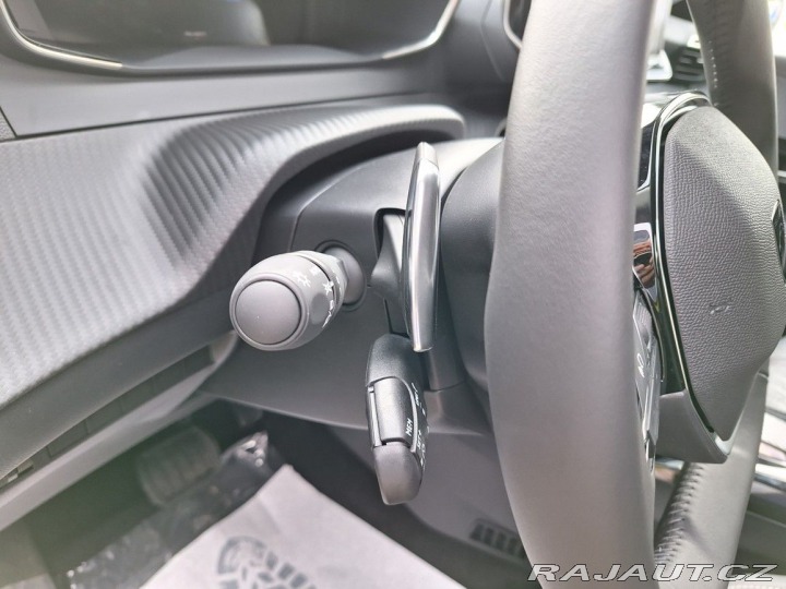Peugeot 208 ALLURE Hybrid 100 e-DCS6 2024