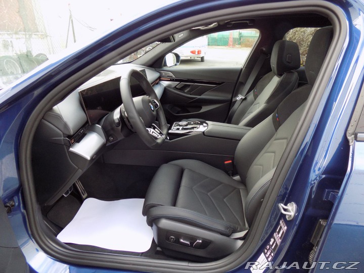 BMW 5 520d/xDrive/M-Sport/PANO/ 2024