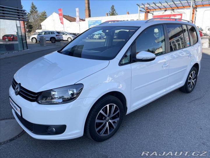 Volkswagen Touran 1.6 TDI DSG 7míst Comfort 2013