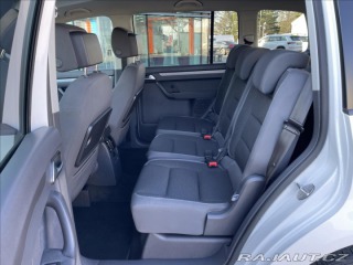 Volkswagen Touran 1.6 TDI DSG 7míst Comfort 2013