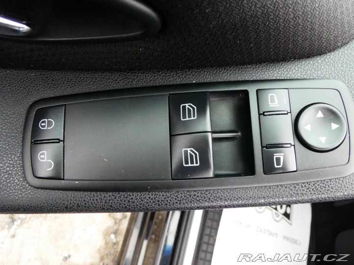 Mercedes-Benz A A200i 100kW *Avantgarde*A 2006