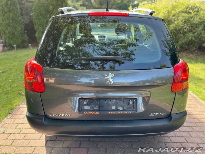 Peugeot 207 SW 1.4 70kw 2011