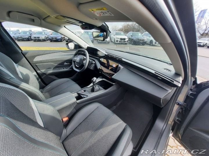Peugeot 308 SW ALLURE 1,2 PT 130k M6 2025