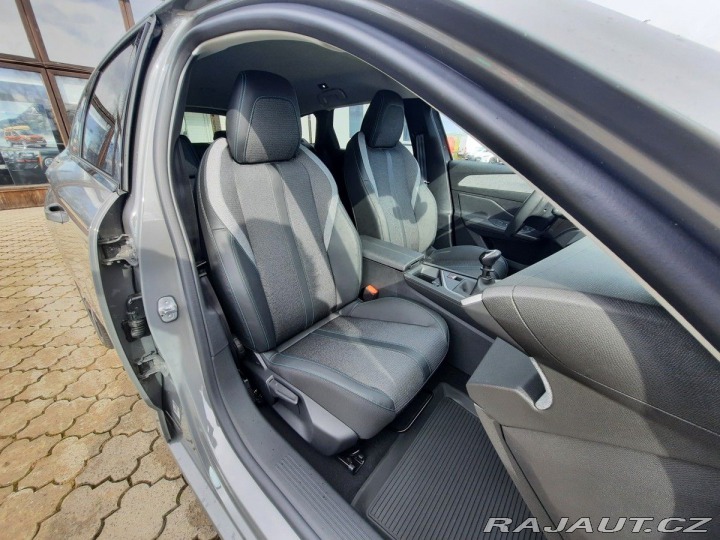 Peugeot 308 SW ALLURE 1,2 PT 130k M6 2025