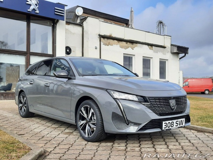 Peugeot 308 SW ALLURE 1,2 PT 130k M6 2025