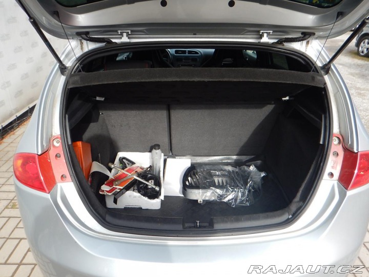 Seat Leon CUPRA 2.0i, 177 kW, KLIMA 2008