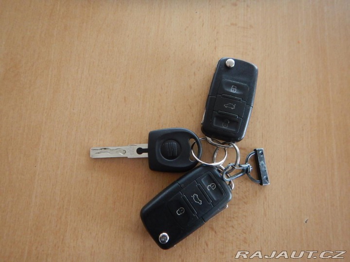 Seat Leon CUPRA 2.0i, 177 kW, KLIMA 2008