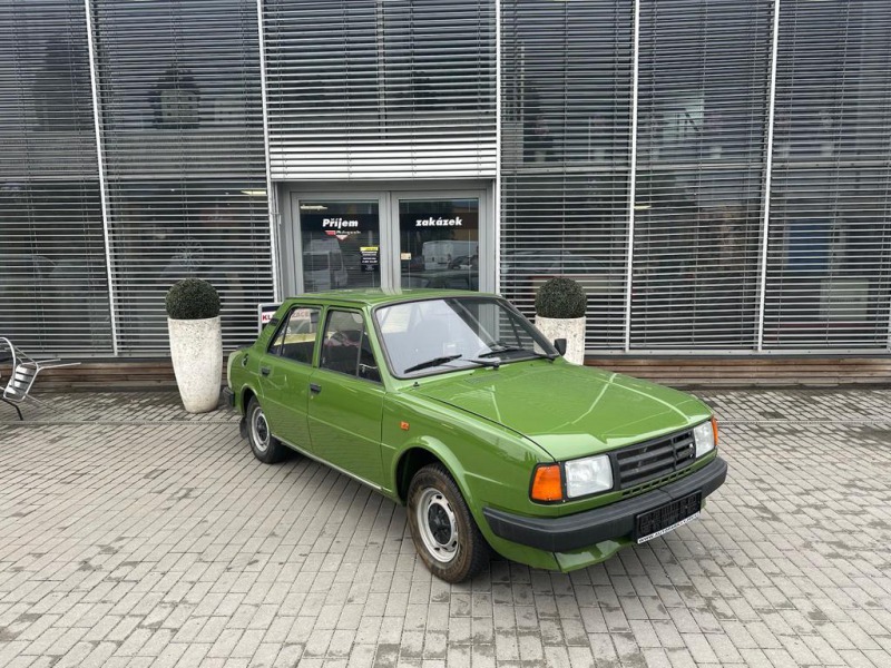 Škoda 120 L
