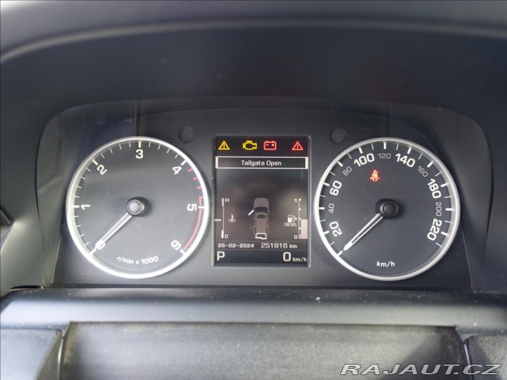 Land Rover Discovery 3,0 TDV6 S,ČR,7 míst,nové 2015