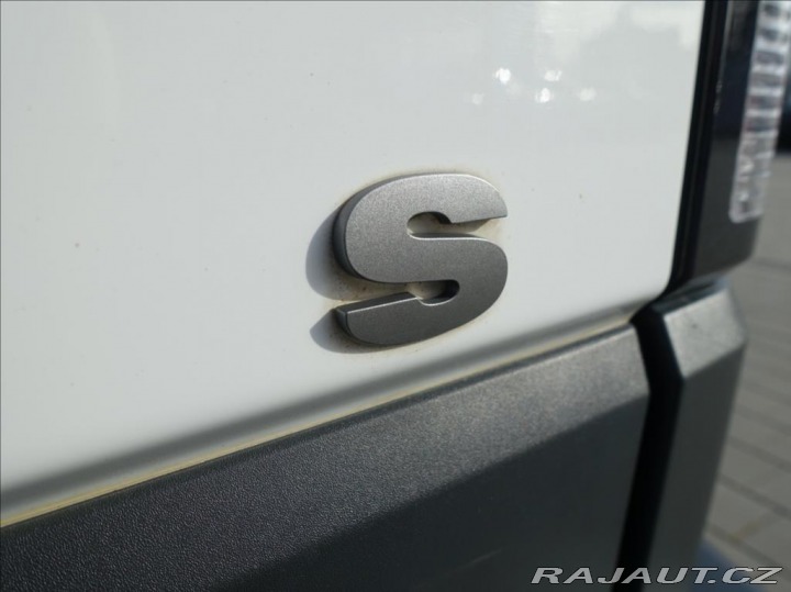 Land Rover Discovery 3,0 TDV6 S,ČR,7 míst,nové 2015