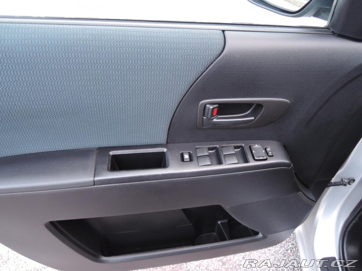Mazda 5 2.0 MZR-CD 7.míst 2008