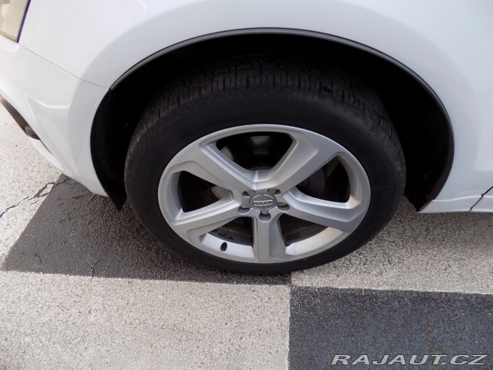 Audi Q5 2.0TDI/S-Line/B&O/PAN 2012