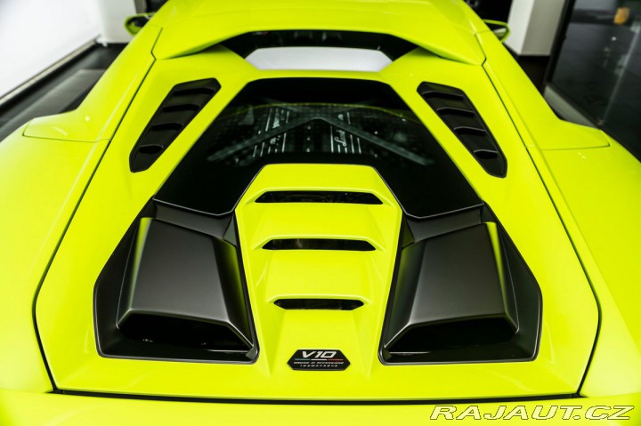 Lamborghini Huracán Tecnica 1800