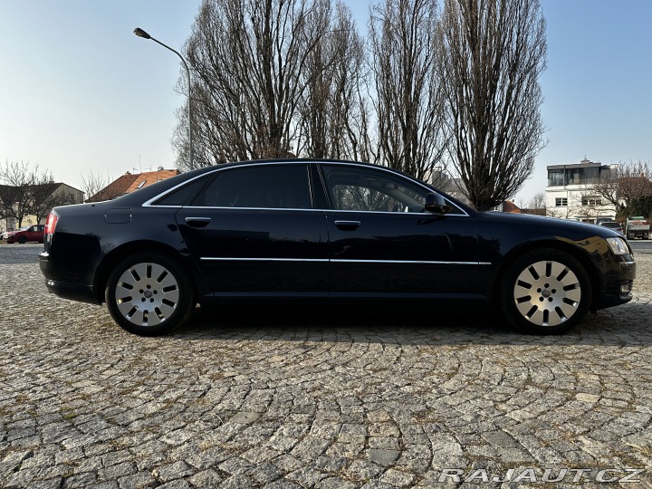 Audi A8 Long prezidentský speciál 2009